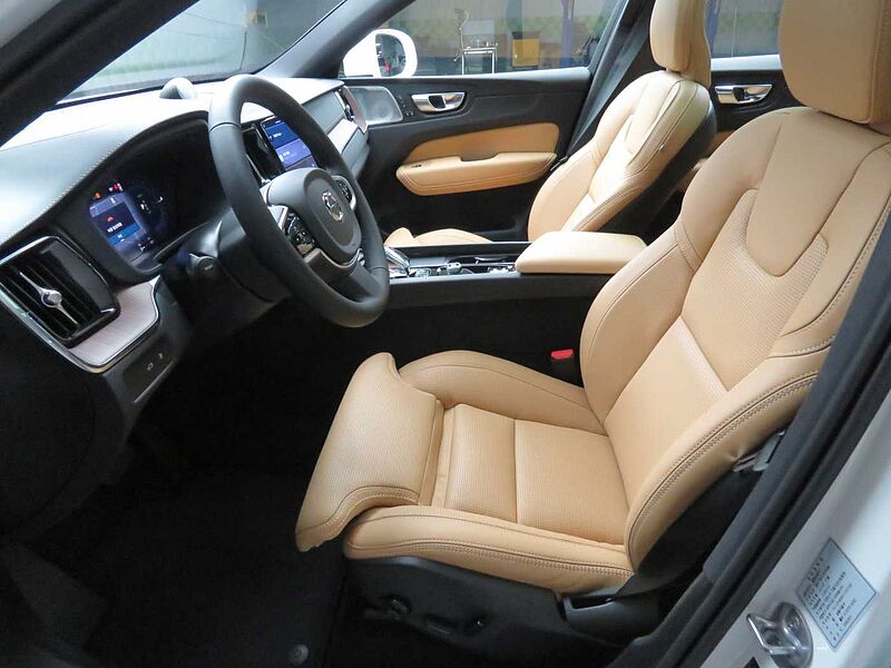 Volvo  Ultra, T8 AWD 플러그-인 하이브리드, 전기/가솔린, 브라이트