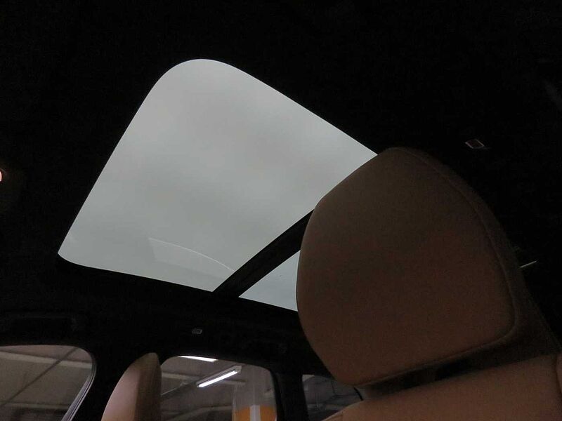 Volvo  Ultra, T8 AWD 플러그-인 하이브리드, 전기/가솔린, 브라이트