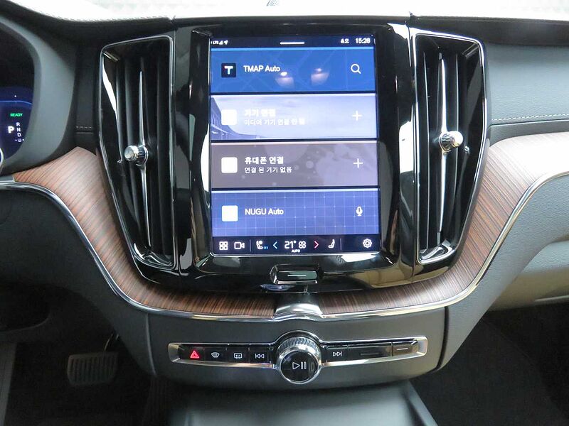 Volvo  Ultra, T8 AWD 플러그-인 하이브리드, 전기/가솔린, 브라이트