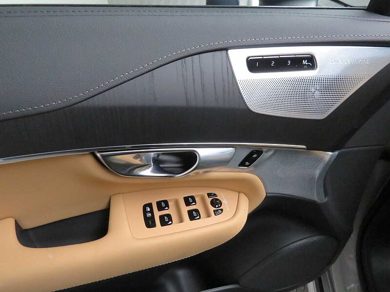 Volvo  Recharge Ultimate, T8 AWD 플러그-인 하이브리드, 전기/가솔린, 브라이트, 7 좌석
