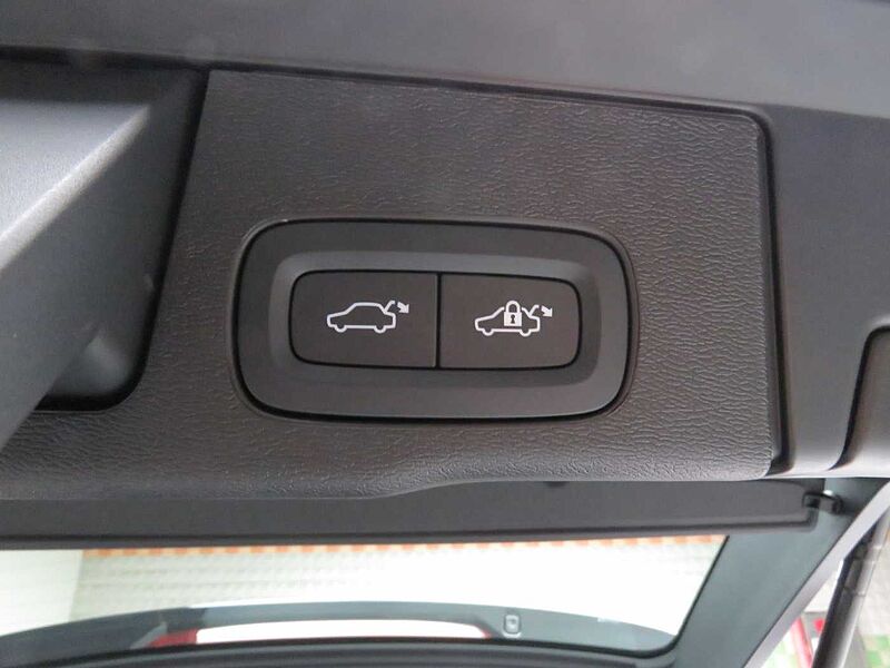 Volvo  Ultra, B6 AWD 마일드 하이브리드, 가솔린, 브라이트