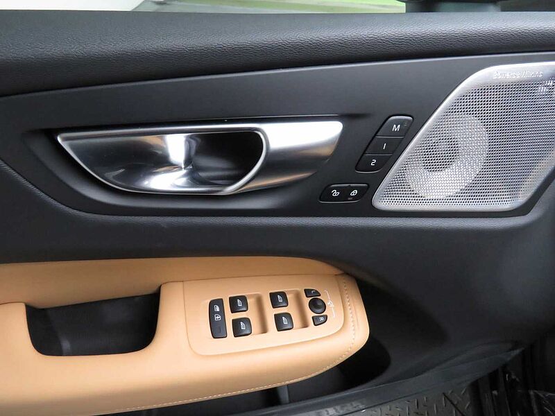 Volvo  Ultra, B6 AWD 마일드 하이브리드, 가솔린, 브라이트