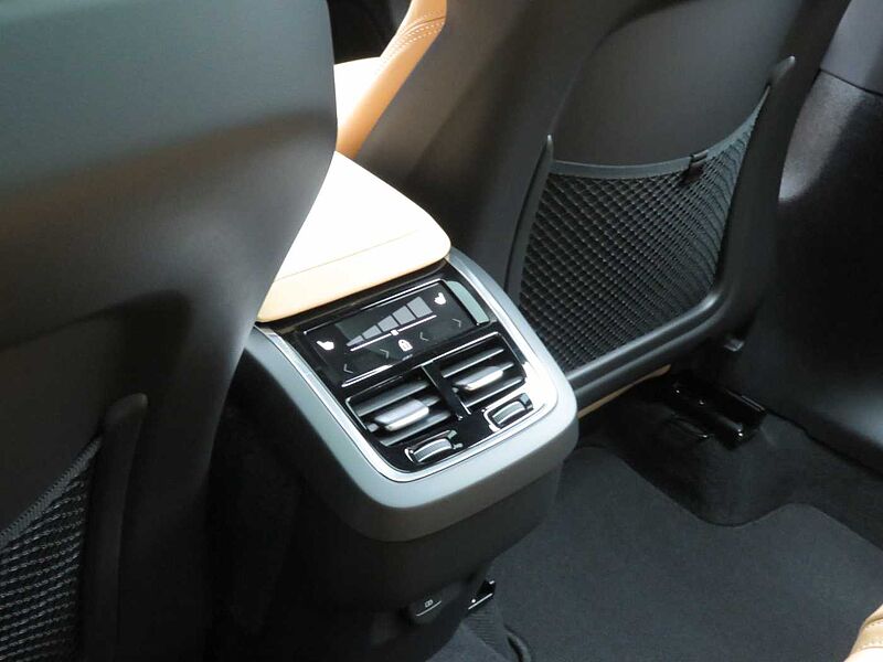 Volvo  Ultra, B6 AWD 마일드 하이브리드, 가솔린, 브라이트