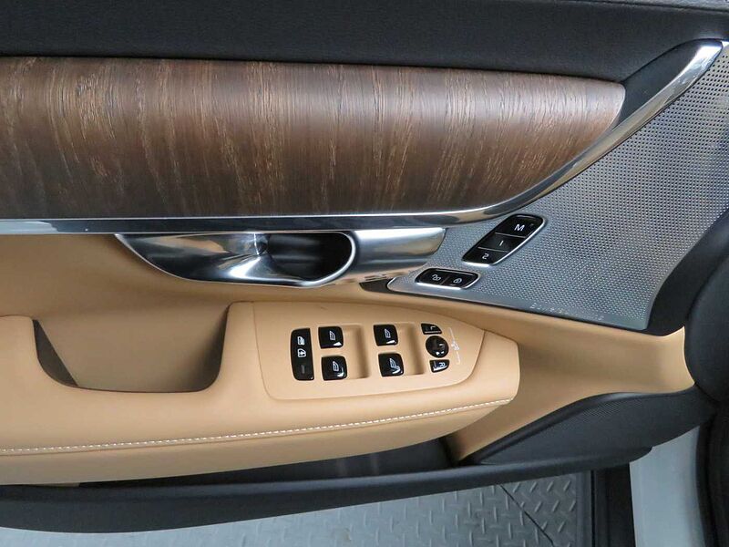 Volvo  Ultra, B5 AWD 마일드 하이브리드, 가솔린, 브라이트