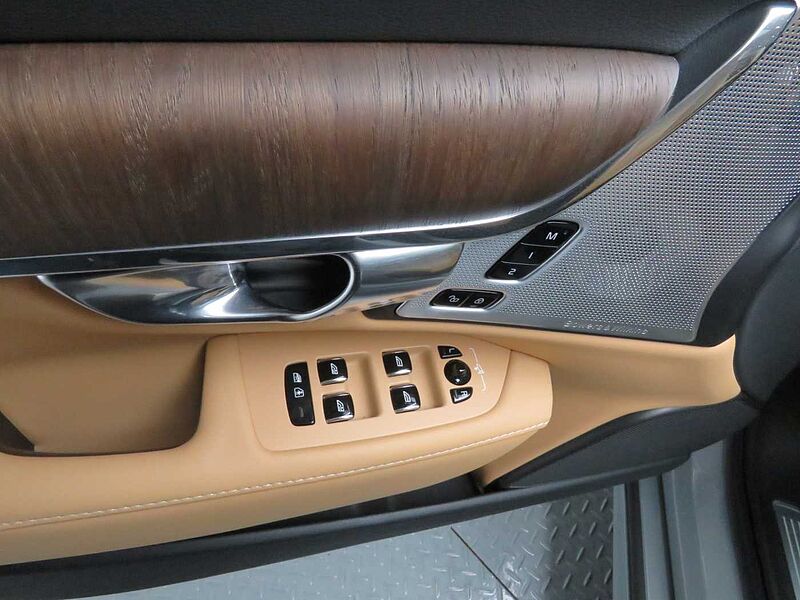 Volvo  Ultimate, B5 마일드 하이브리드, 가솔린, 브라이트