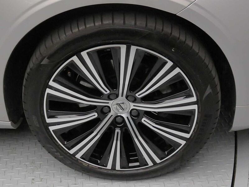 Volvo Ultimate, B5 마일드 하이브리드, 가솔린, 브라이트