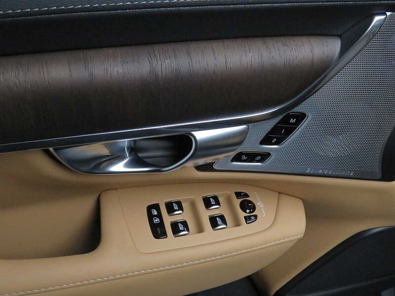 Volvo Ultimate, B5 마일드 하이브리드, 가솔린, 브라이트