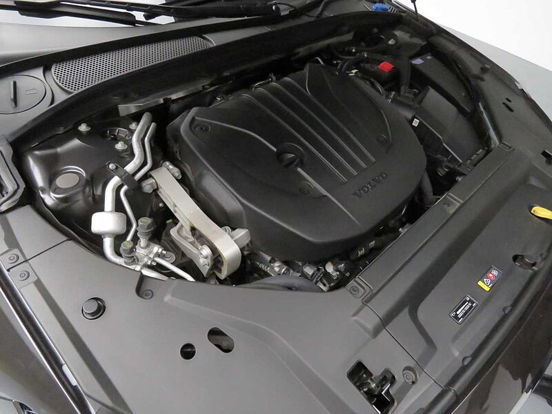 Volvo Ultimate, B5 마일드 하이브리드, 가솔린, 브라이트