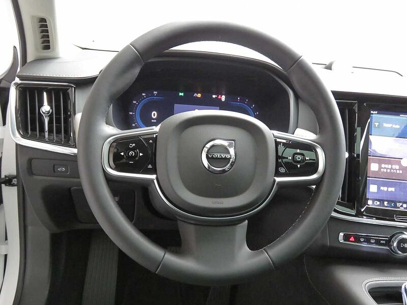 Volvo  Ultra, B5 마일드 하이브리드, 가솔린, 브라이트