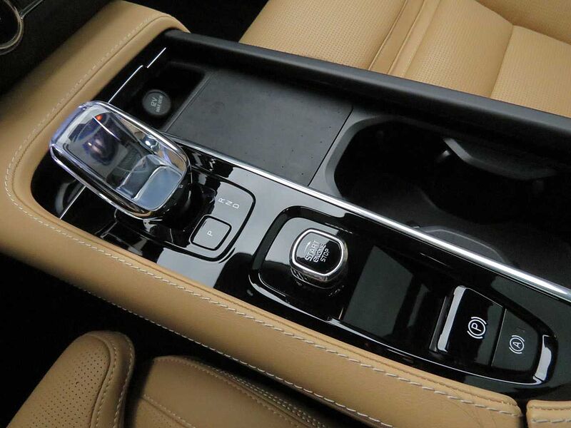 Volvo  Ultimate, B5 AWD 마일드 하이브리드, 가솔린, 브라이트