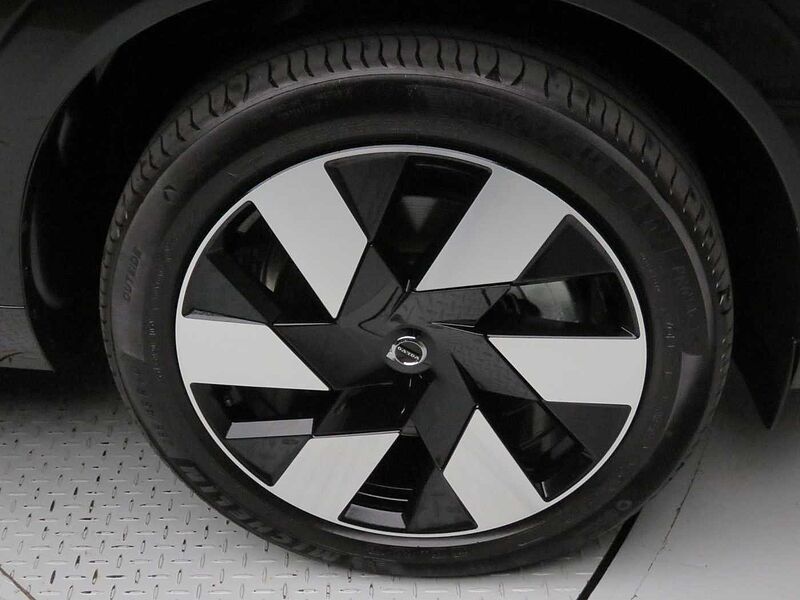 Volvo  Ultra, T8 AWD 플러그-인 하이브리드, 전기/가솔린, 브라이트