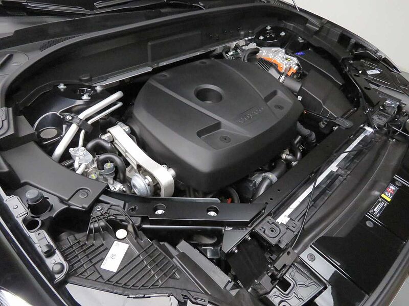 Volvo  Ultra, T8 AWD 플러그-인 하이브리드, 전기/가솔린, 브라이트