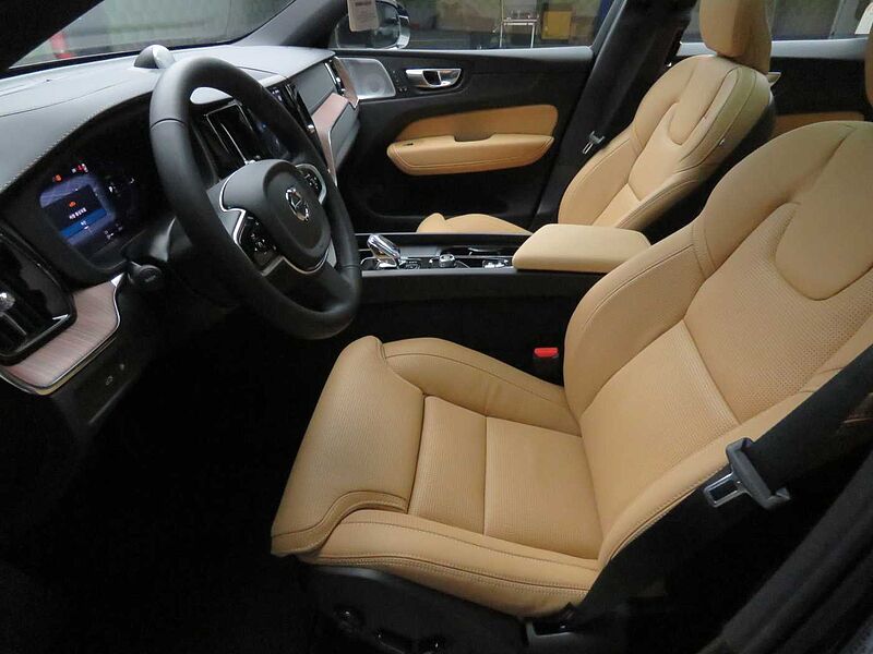 Volvo  Ultra, T8 AWD 플러그-인 하이브리드, 전기/가솔린, 브라이트