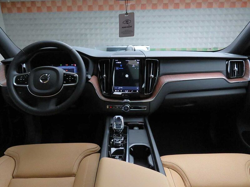 Volvo  Ultra, T8 AWD 플러그-인 하이브리드, 전기/가솔린, 브라이트