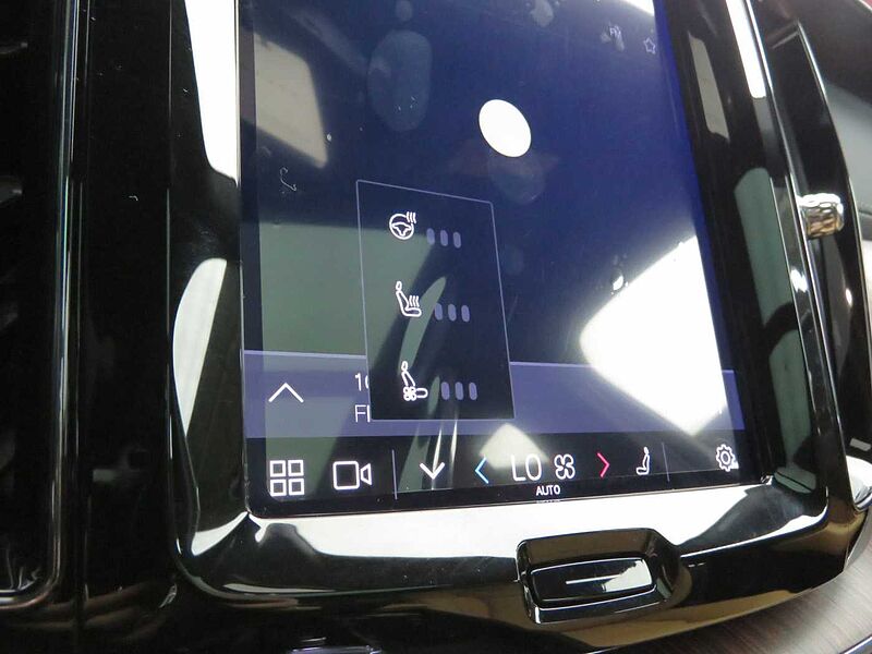 Volvo  Ultra, T8 AWD 플러그-인 하이브리드, 전기/가솔린, 브라이트