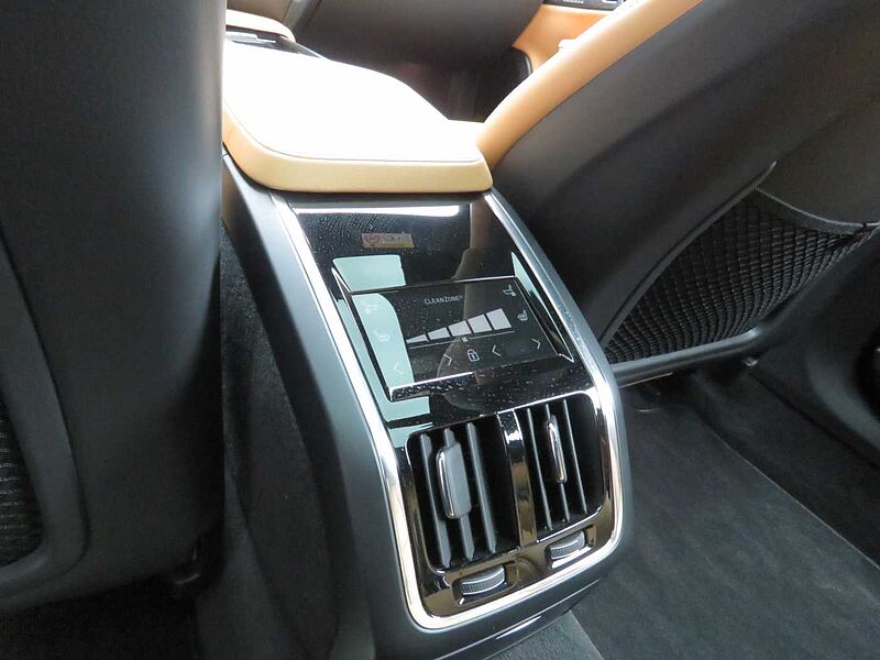 Volvo Ultimate, B5 마일드 하이브리드, 가솔린, 브라이트