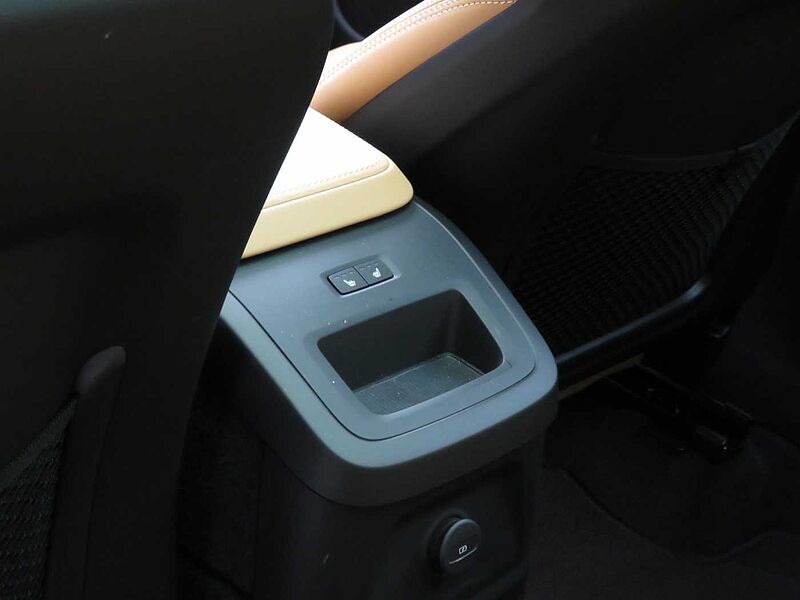 Volvo  Ultra, T8 AWD 플러그-인 하이브리드, 전기/가솔린, 브라이트