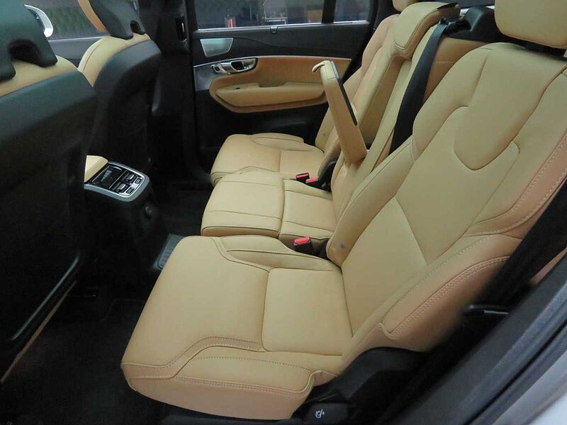 Volvo  Recharge Ultimate, T8 AWD 플러그-인 하이브리드, 전기/가솔린, 브라이트, 7 좌석