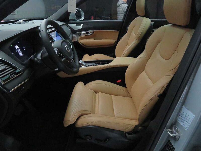 Volvo  Recharge Ultimate, T8 AWD 플러그-인 하이브리드, 전기/가솔린, 브라이트, 7 좌석