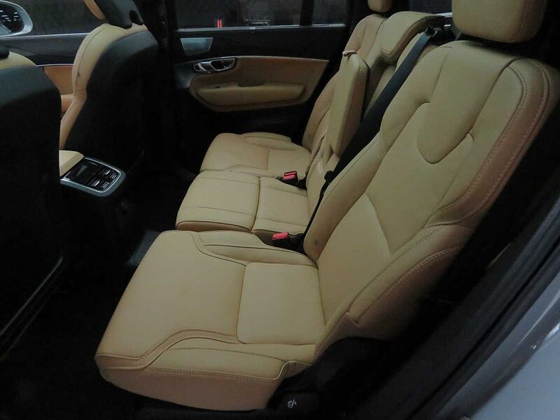 Volvo  Recharge Ultimate, T8 AWD 플러그-인 하이브리드, 전기/가솔린, 브라이트, 7 좌석