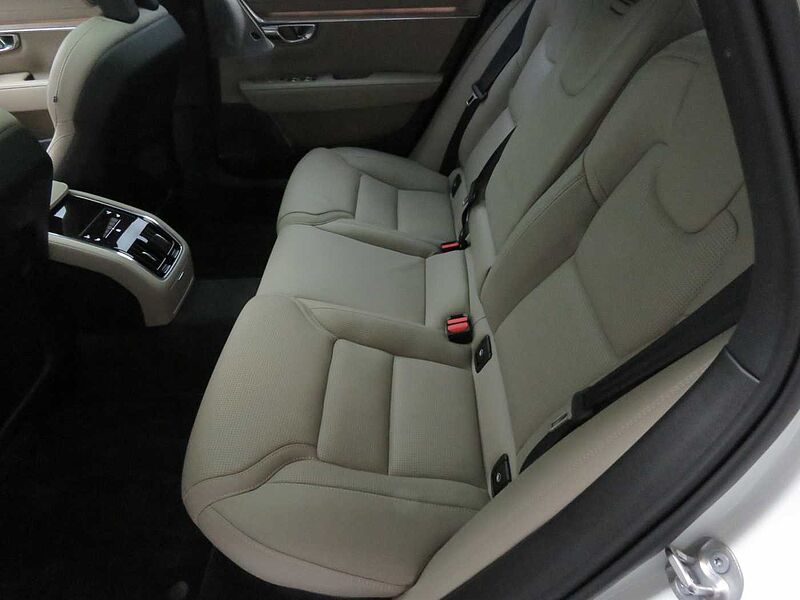 Volvo  Ultra, B5 마일드 하이브리드, 가솔린, 브라이트