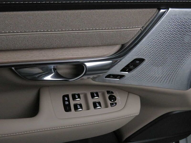 Volvo  Ultra, B5 마일드 하이브리드, 가솔린, 브라이트