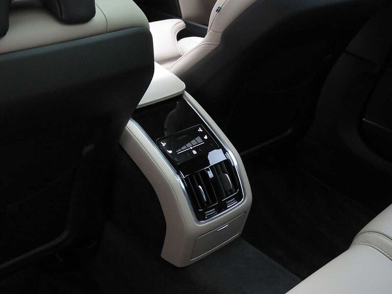 Volvo  Ultra, B5 마일드 하이브리드, 가솔린, 브라이트