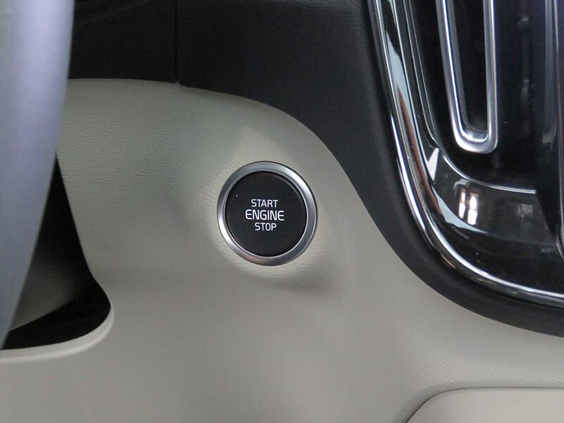 Volvo  Ultra, B4 AWD 마일드 하이브리드, 가솔린, 브라이트