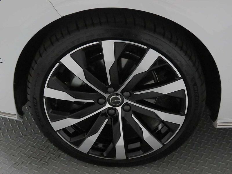 Volvo  Ultra, B5 마일드 하이브리드, 가솔린, 브라이트