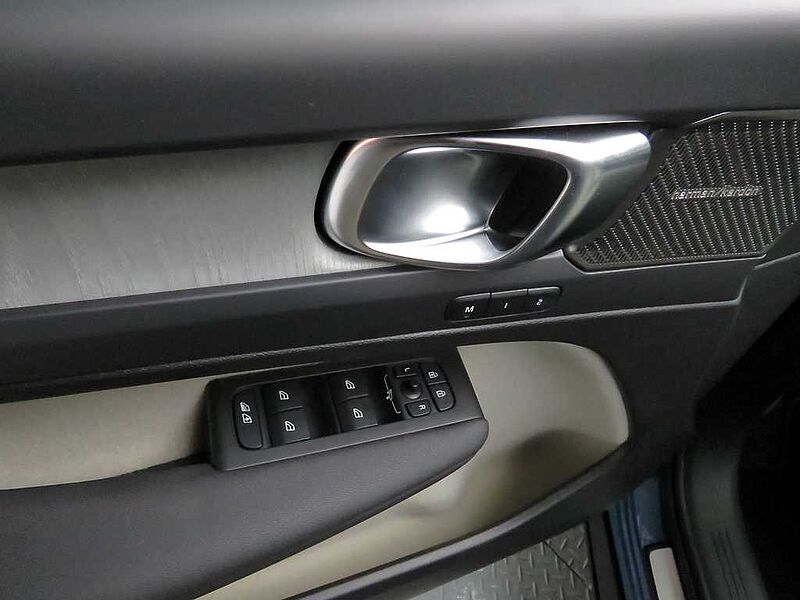 Volvo  Ultra, B4 AWD 마일드 하이브리드, 가솔린, 브라이트