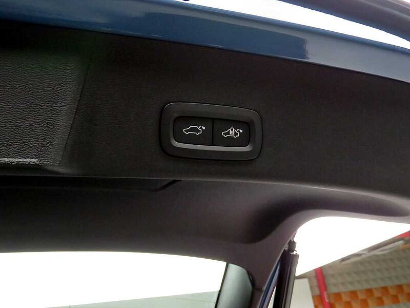 Volvo  Ultra, B4 AWD 마일드 하이브리드, 가솔린, 브라이트