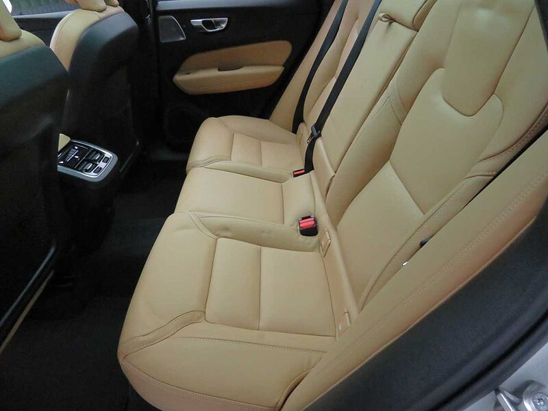 Volvo  Ultra, B5 AWD 마일드 하이브리드, 가솔린, 브라이트