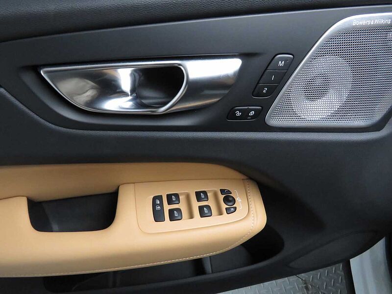 Volvo  Ultra, B5 AWD 마일드 하이브리드, 가솔린, 브라이트