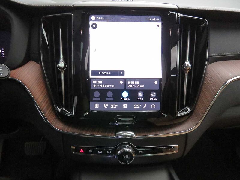 Volvo  Ultra, B5 AWD 마일드 하이브리드, 가솔린, 브라이트