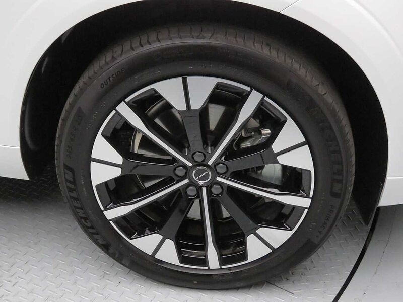 Volvo  Ultra, B5 AWD 마일드 하이브리드, 가솔린, 다크