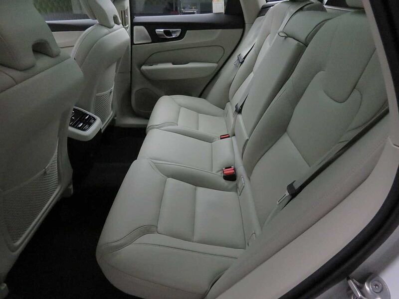 Volvo  Ultra, B5 AWD 마일드 하이브리드, 가솔린, 다크