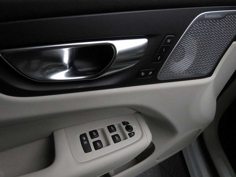 Volvo  Ultra, B5 AWD 마일드 하이브리드, 가솔린, 다크