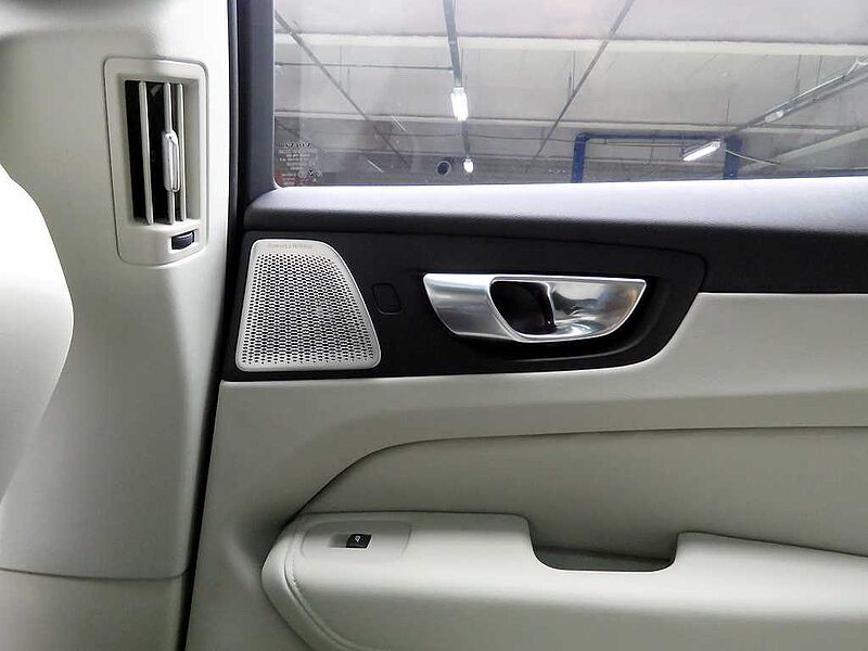 Volvo Ultra, B5 AWD 마일드 하이브리드, 가솔린, 브라이트