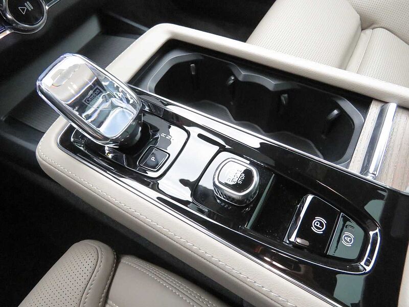 Volvo Ultra, B5 마일드 하이브리드, 가솔린, 브라이트