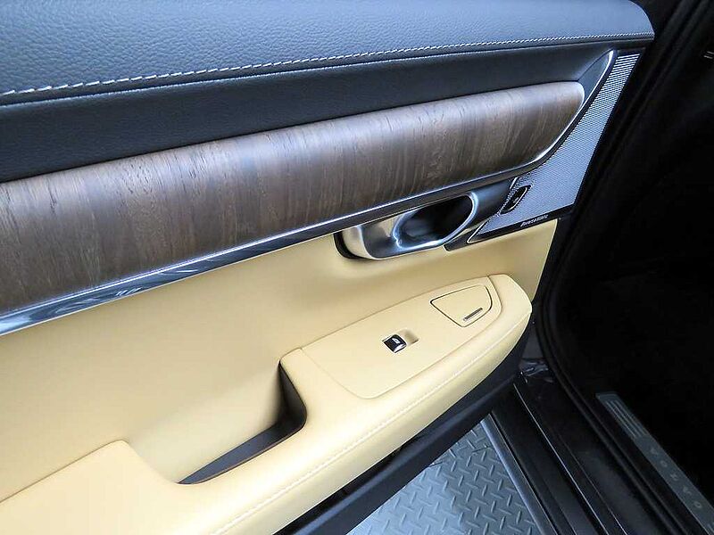 Volvo  Ultimate, B6 AWD 마일드 하이브리드, 가솔린, 브라이트