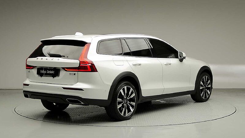 Volvo  Pro, B5 AWD mild hybrid