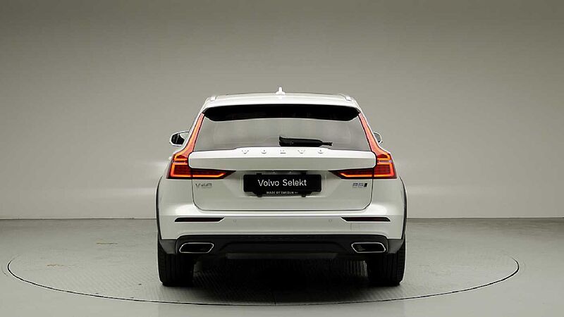 Volvo  Pro, B5 AWD mild hybrid