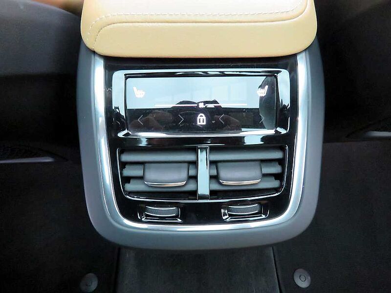 Volvo  Pro, B5 AWD mild hybrid