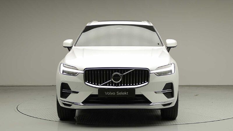 Volvo Ultra, T8 AWD 플러그-인 하이브리드, 전기/가솔린, 브라이트