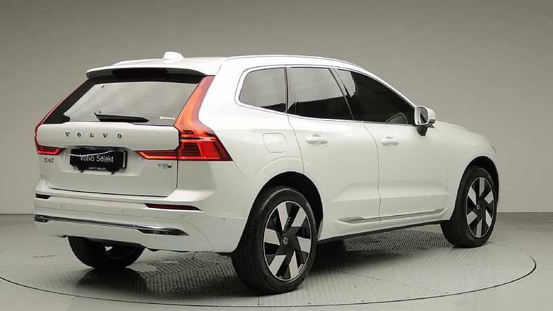 Volvo Ultra, T8 AWD 플러그-인 하이브리드, 전기/가솔린, 브라이트