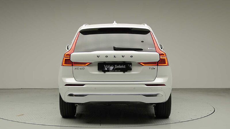 Volvo Ultra, T8 AWD 플러그-인 하이브리드, 전기/가솔린, 브라이트