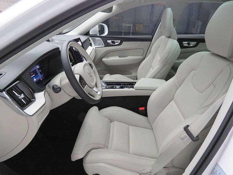 Volvo  Ultra, T8 AWD 플러그-인 하이브리드, 전기/가솔린, 브라이트