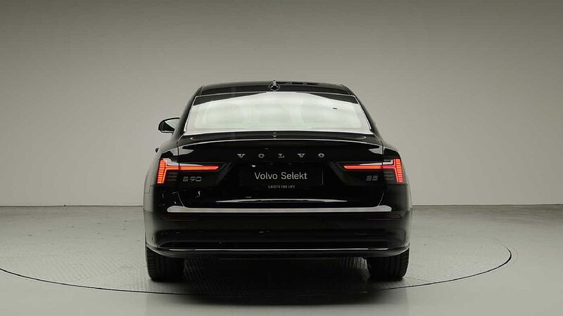 Volvo  Ultra, B5 마일드 하이브리드, 가솔린, 다크