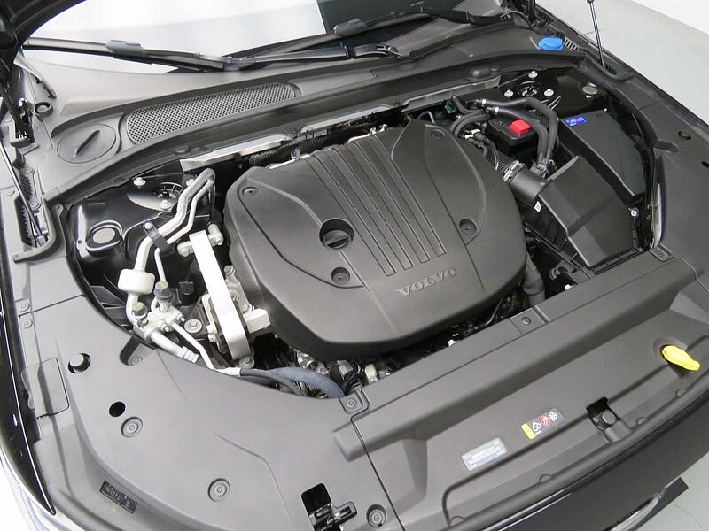 Volvo  Ultra, B5 마일드 하이브리드, 가솔린, 다크