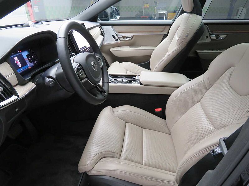 Volvo  Ultra, B5 마일드 하이브리드, 가솔린, 다크